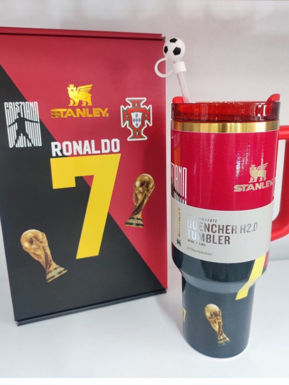 World Cup 2026 Stanley - Limited Edition Ronaldo CR7 40 oz Soccer Tumbler - Picture 3 of 4